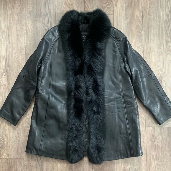 Vintage Leather & Rabbit Coat. - Picture 16 of 17